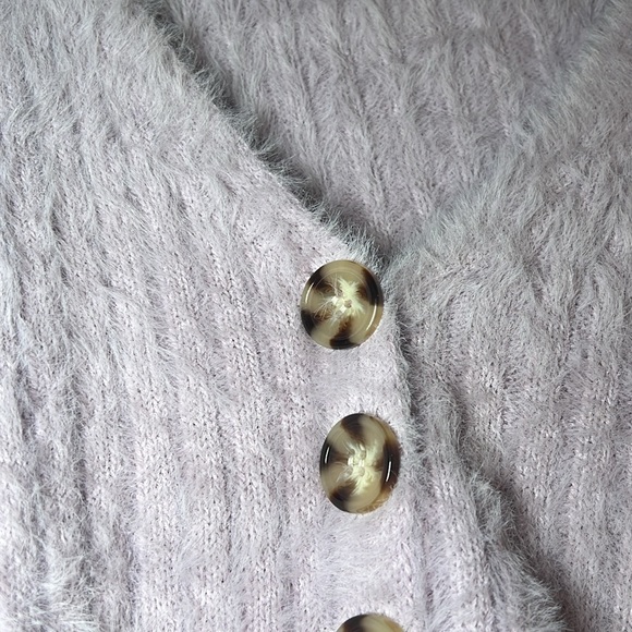 Light purple fuzzy cropped sweater - Picture 2 of 3